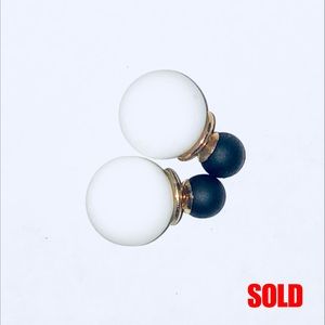 SOLD!!! Stylish Pearl Ball double sided earrings